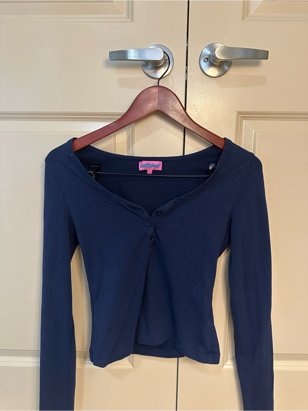 Edikted Leah Henley top navy